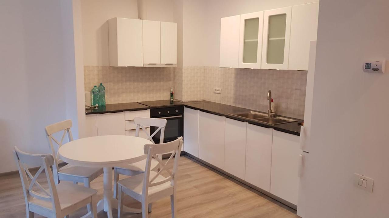 Mountain View Apartment *